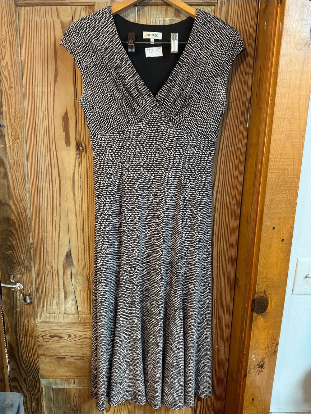 Jones Studio Black and Borge Cap-Sleeve V-Neck Knit Dress flare bottom 6